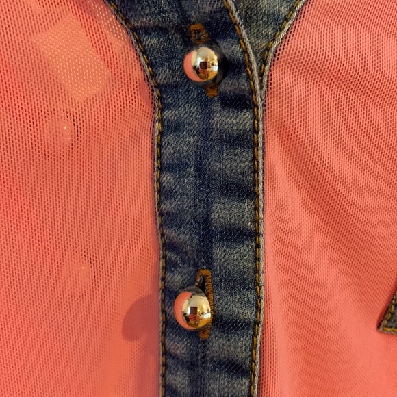 Boutique sheer fashion top - Picture 7 of 8